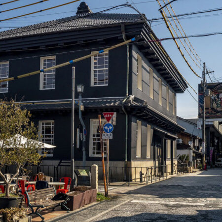 【Kurokabe Square】A glass-making town utilizing traditional architecture